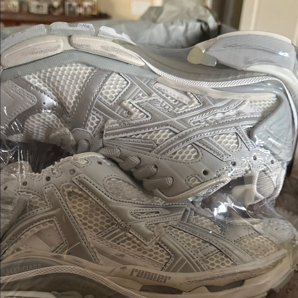Balenciaga Runner Sneakers in Light Gray and White $120.00 size 38:/9